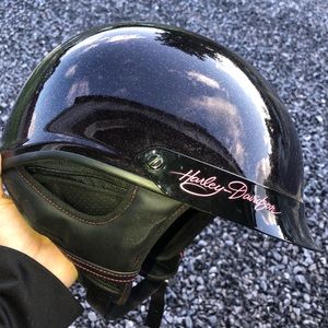 Women’s Harley Davidson helmet